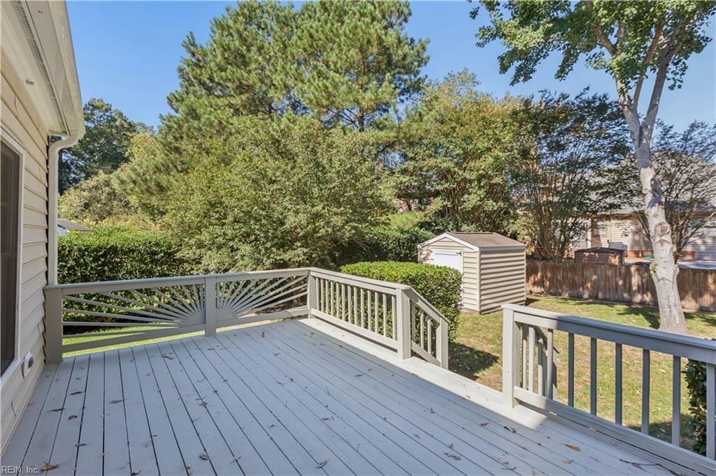 304 Barrington Lane Yorktown VA 23693