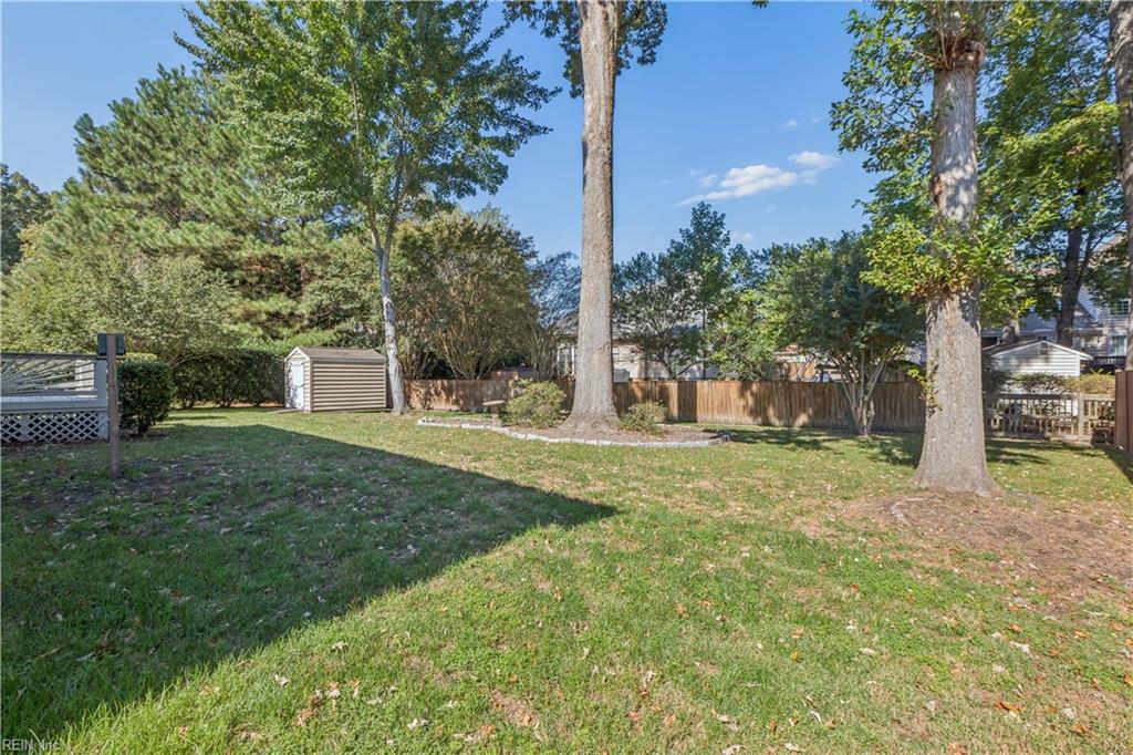 304 Barrington Lane Yorktown VA 23693