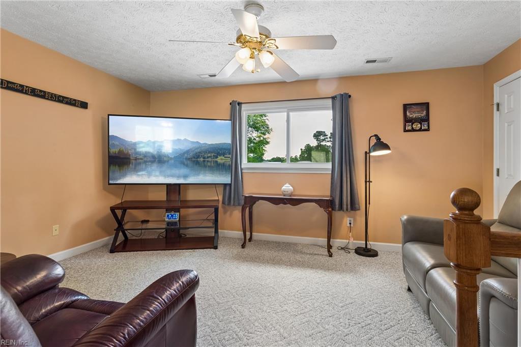 122 Rockmor Lane Yorktown VA 23693
