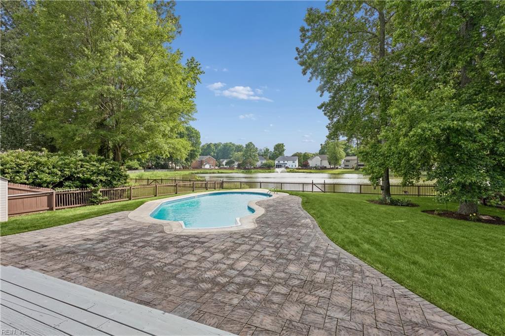 122 Rockmor Lane Yorktown VA 23693