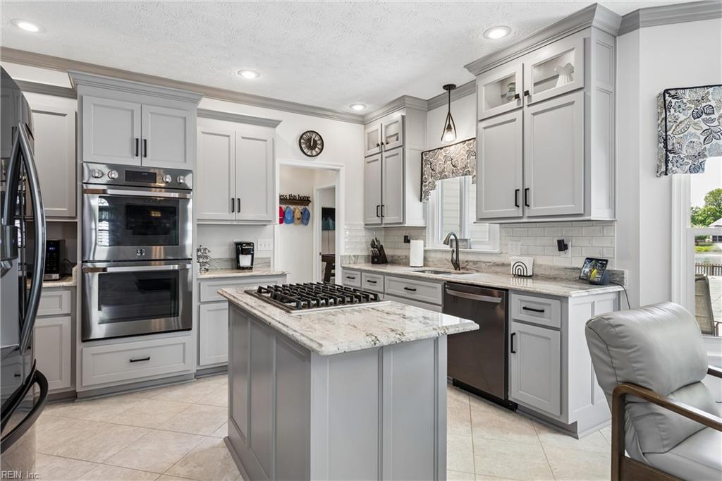 122 Rockmor Lane Yorktown VA 23693