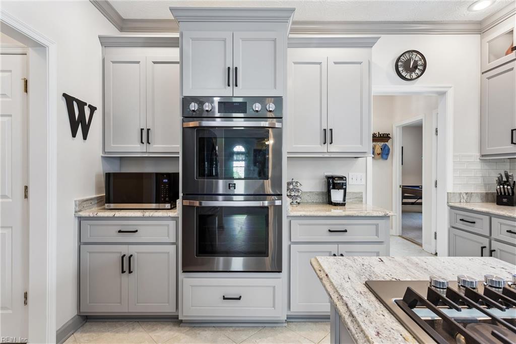 122 Rockmor Lane Yorktown VA 23693