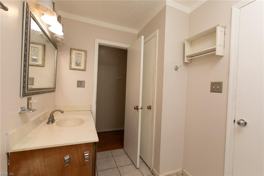 241 Batson Drive Newport News VA 23602