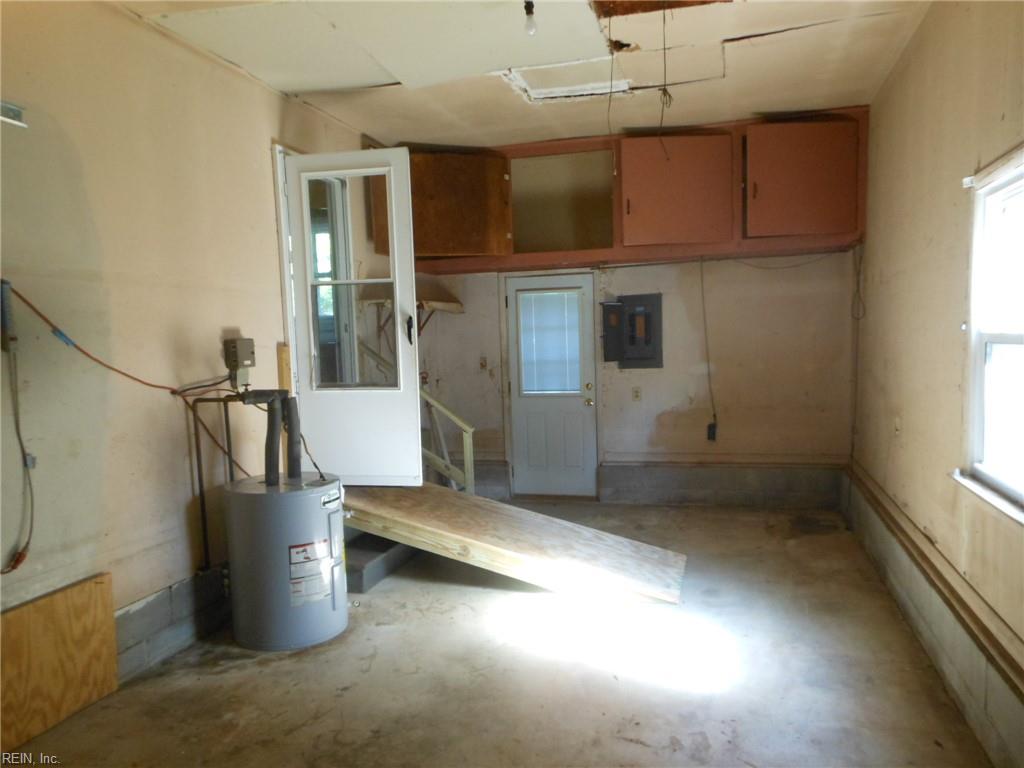 9618 Carver Drive Newport News VA 23605