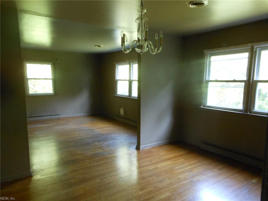 9618 Carver Drive Newport News VA 23605