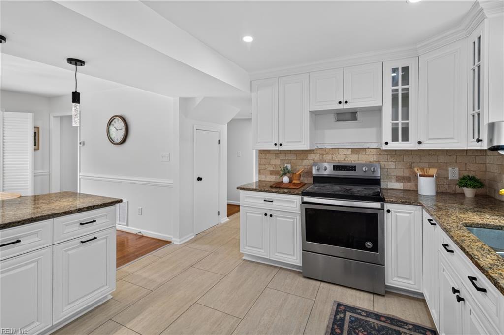 32 Ridgewood Parkway Newport News VA 23608