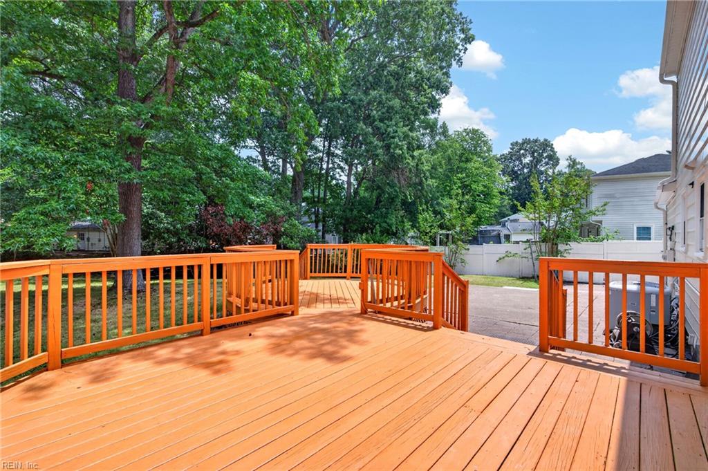 32 Ridgewood Parkway Newport News VA 23608