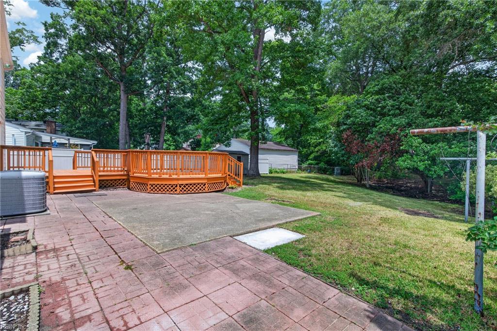 32 Ridgewood Parkway Newport News VA 23608
