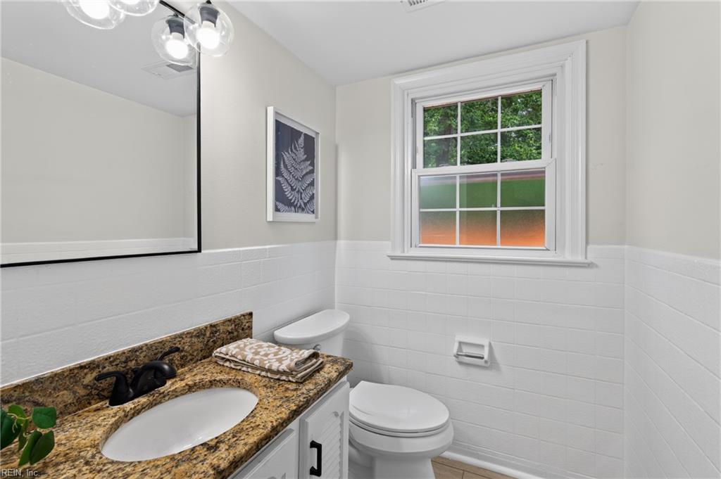 32 Ridgewood Parkway Newport News VA 23608