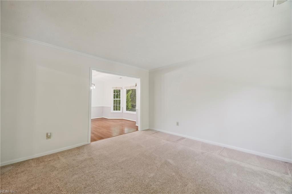 2202 Buckingham Green Newport News VA 23602