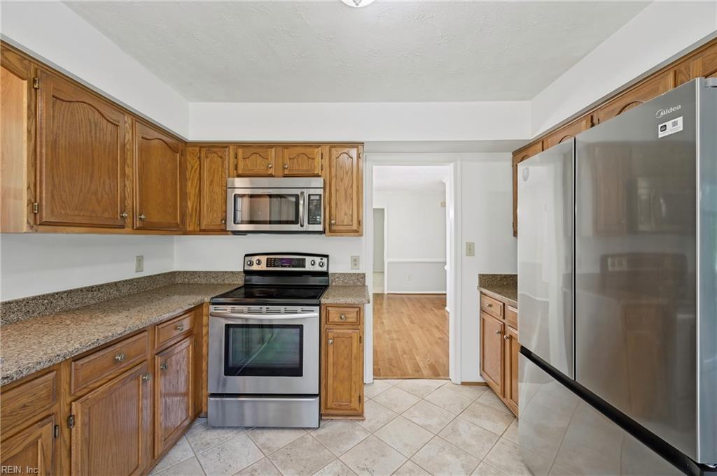2202 Buckingham Green Newport News VA 23602