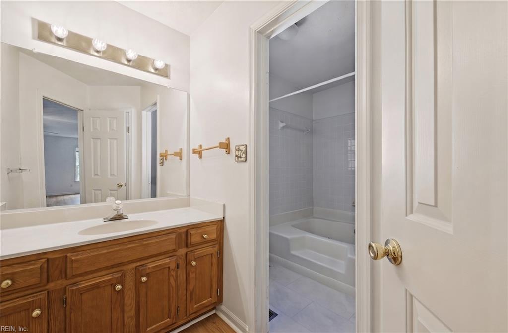 2202 Buckingham Green Newport News VA 23602