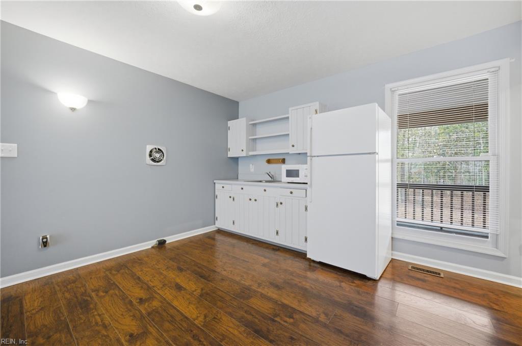 4698 Hill Trail Gloucester VA 23061