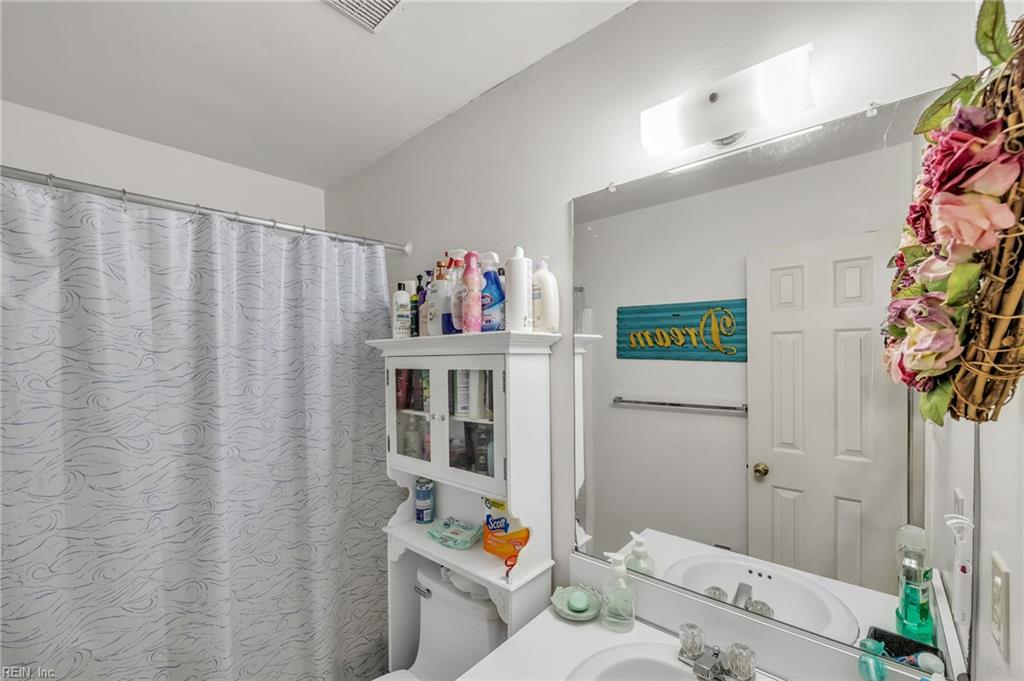 6 Polly Court Newport News VA 23602