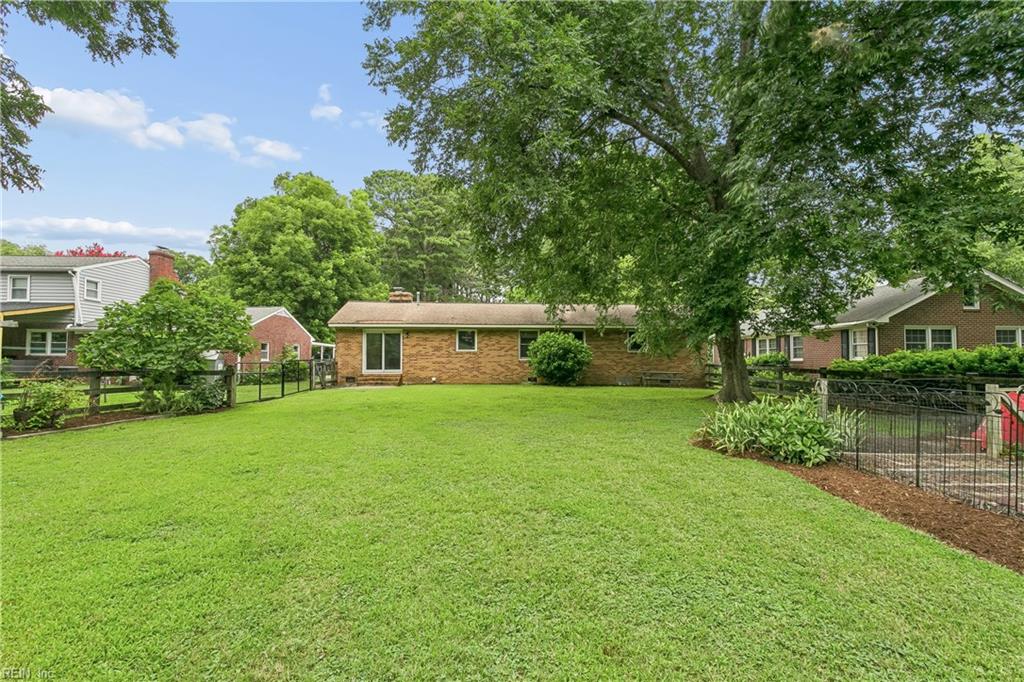 11 Miller Road Newport News VA 23602