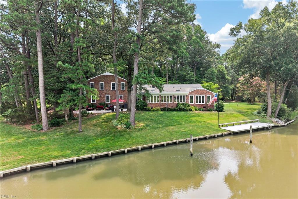114 Bonito Drive Yorktown VA 23692