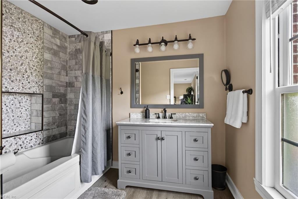 114 Bonito Drive Yorktown VA 23692