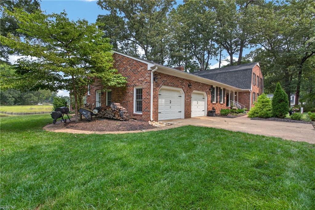 114 Bonito Drive Yorktown VA 23692