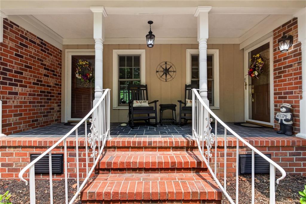 114 Bonito Drive Yorktown VA 23692