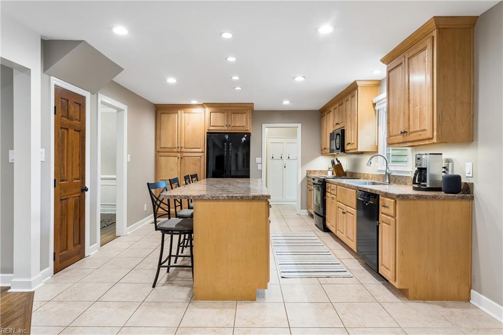 124 Camelot Crescent Yorktown VA 23693