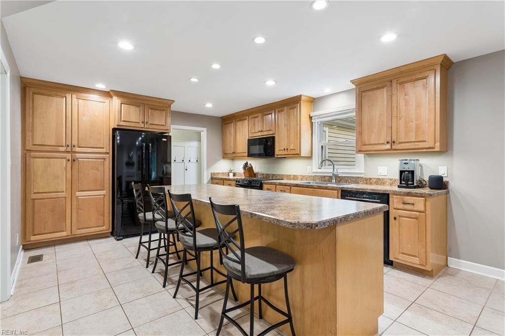 124 Camelot Crescent Yorktown VA 23693