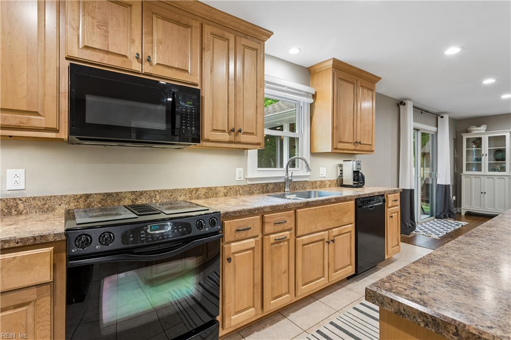 124 Camelot Crescent Yorktown VA 23693