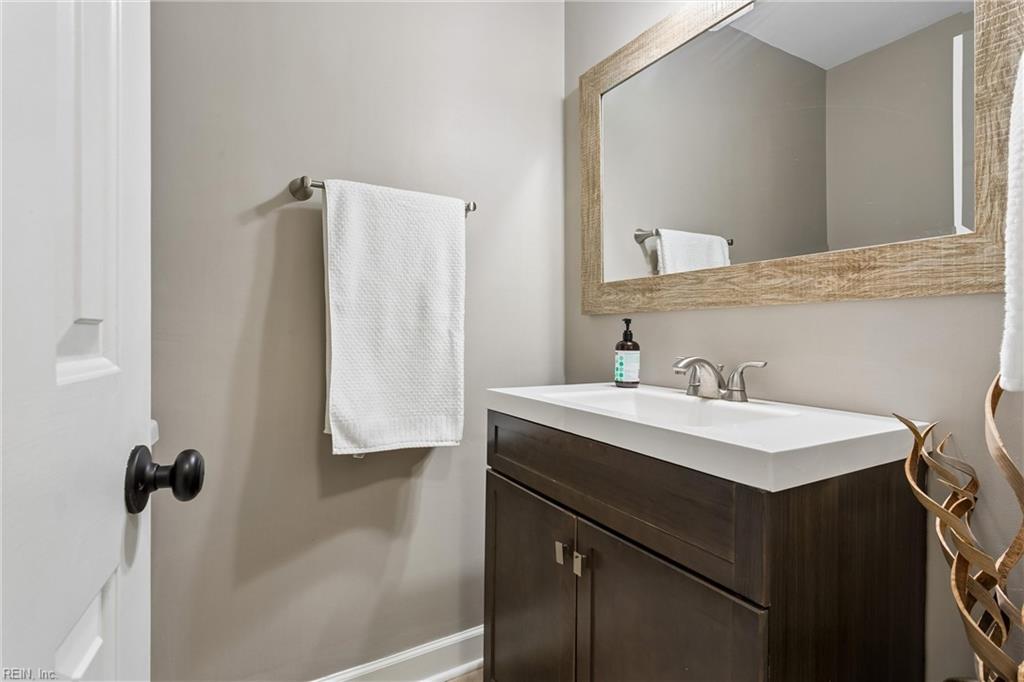 124 Camelot Crescent Yorktown VA 23693