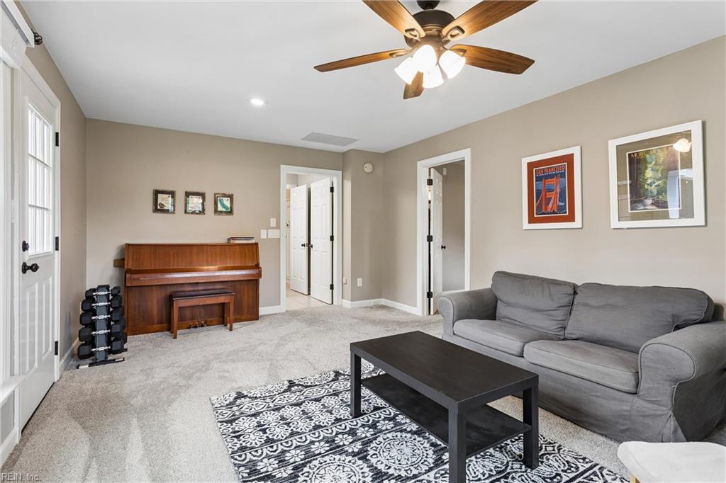 124 Camelot Crescent Yorktown VA 23693