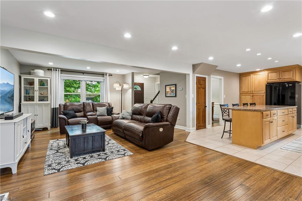 124 Camelot Crescent Yorktown VA 23693