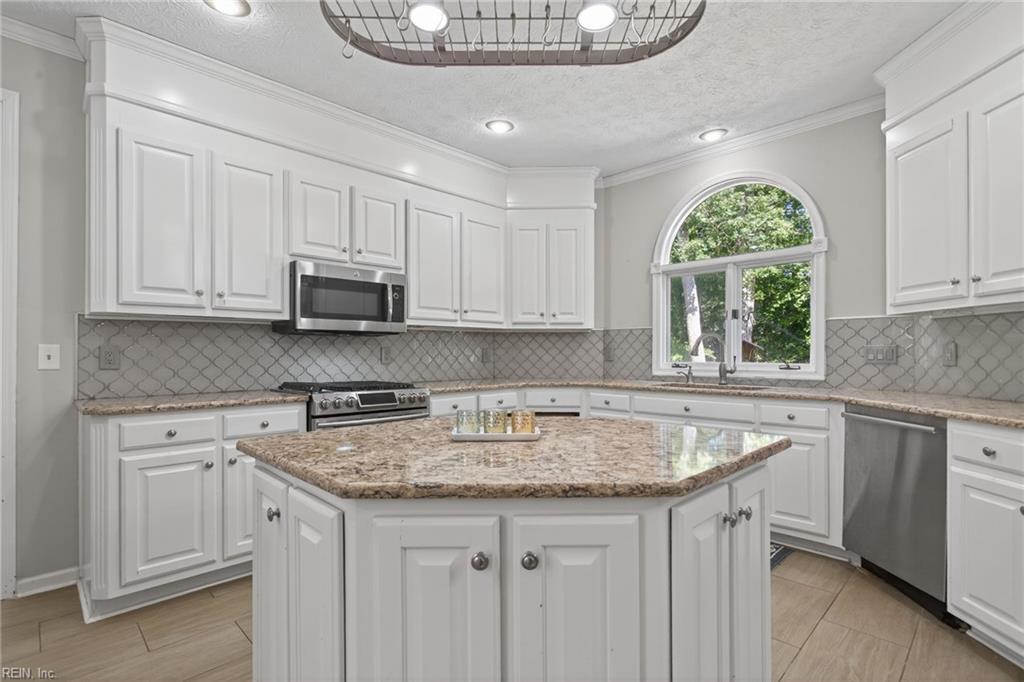 203 Water Fowl Drive Yorktown VA 23692