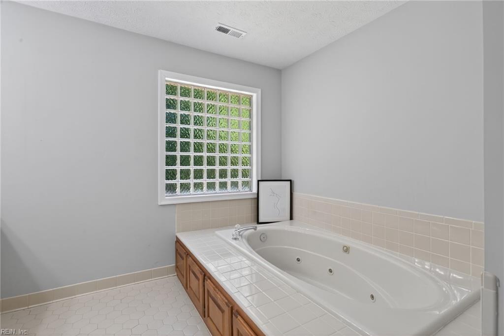 203 Water Fowl Drive Yorktown VA 23692