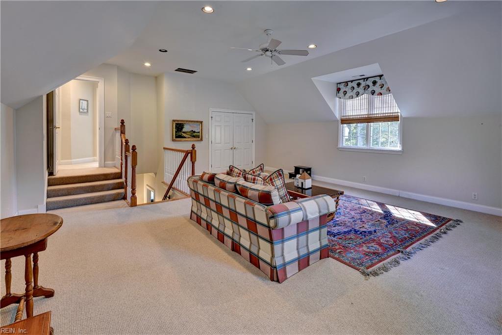 216 Holly Hills Drive Williamsburg VA 23185