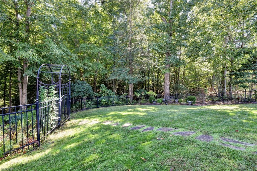 216 Holly Hills Drive Williamsburg VA 23185