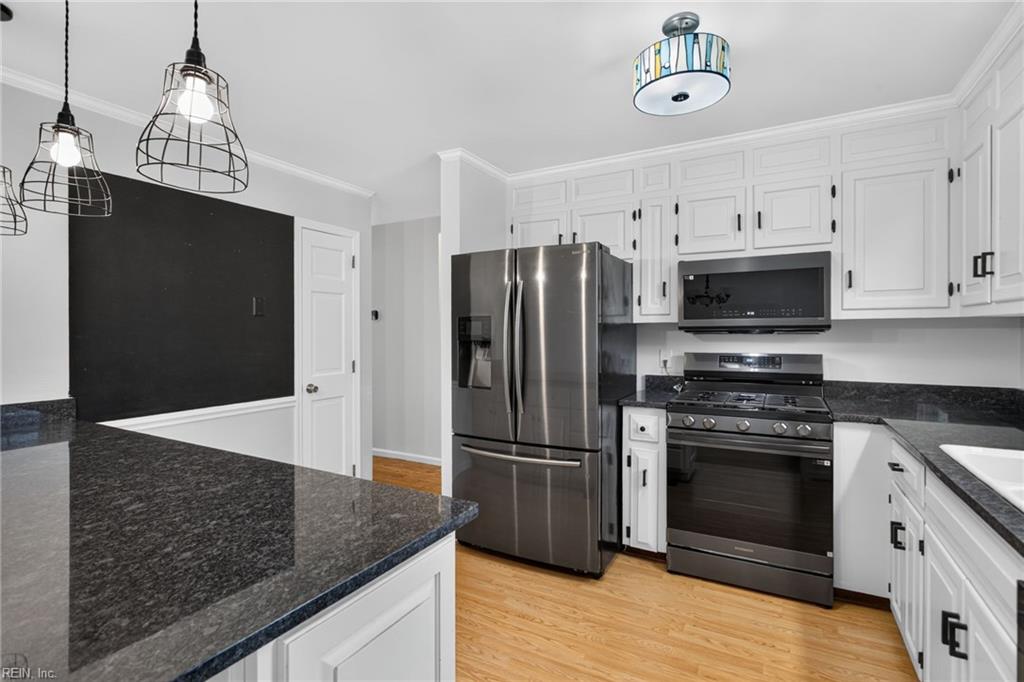 90 Orchard Circle Newport News VA 23602