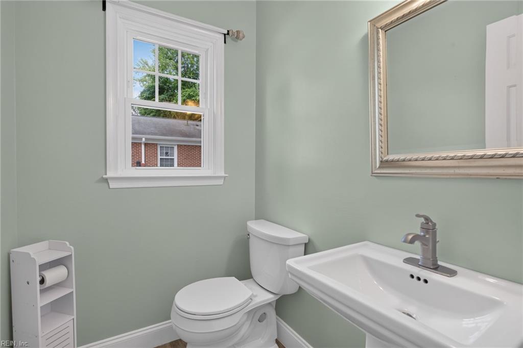 90 Orchard Circle Newport News VA 23602