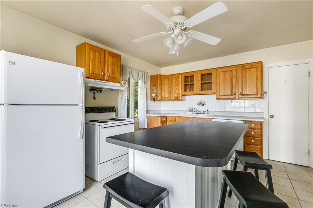12017 Roane Avenue Gloucester VA 23061