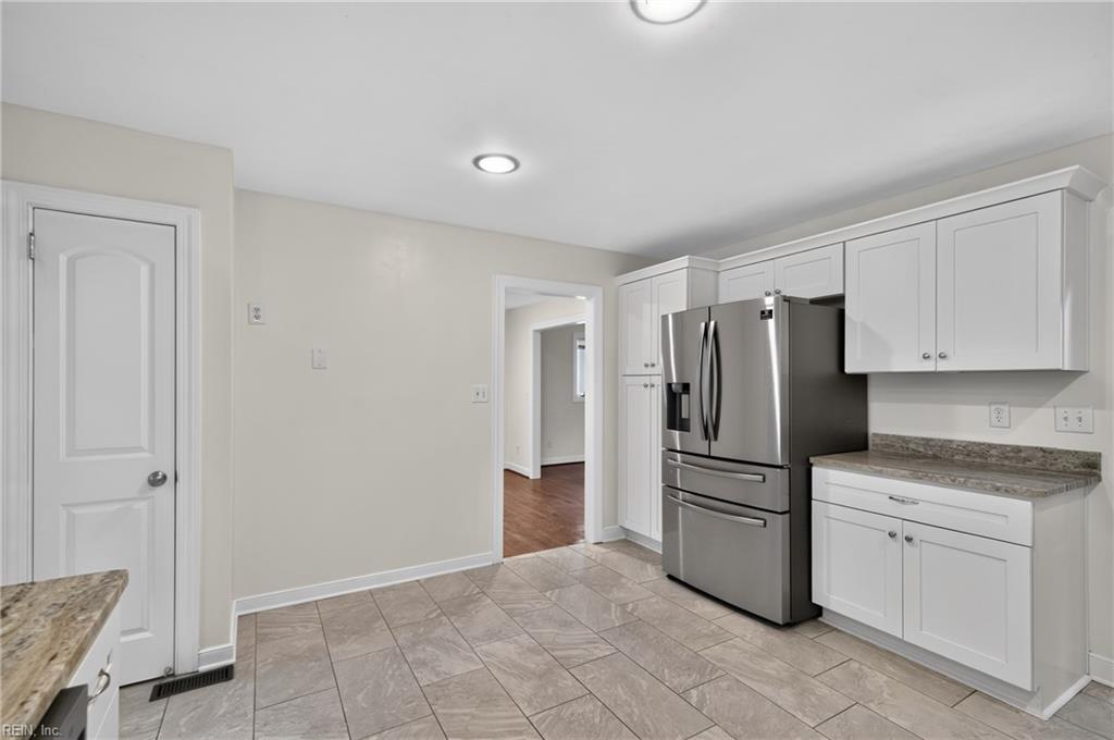 204 Graves Circle Newport News VA 23602