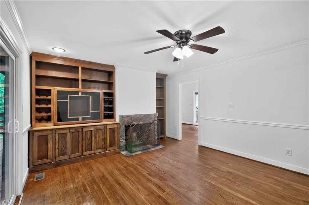 204 Graves Circle Newport News VA 23602