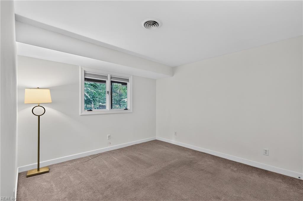 204 Graves Circle Newport News VA 23602