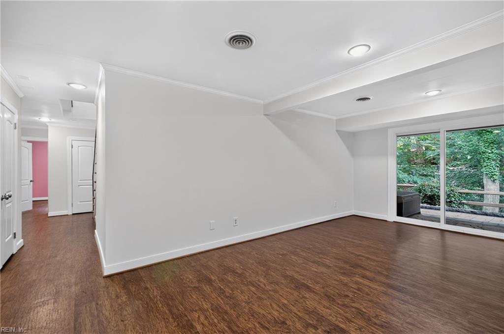 204 Graves Circle Newport News VA 23602