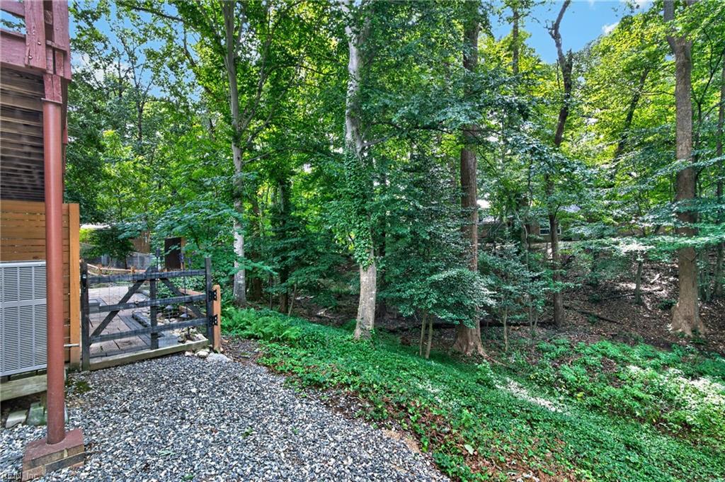 204 Graves Circle Newport News VA 23602