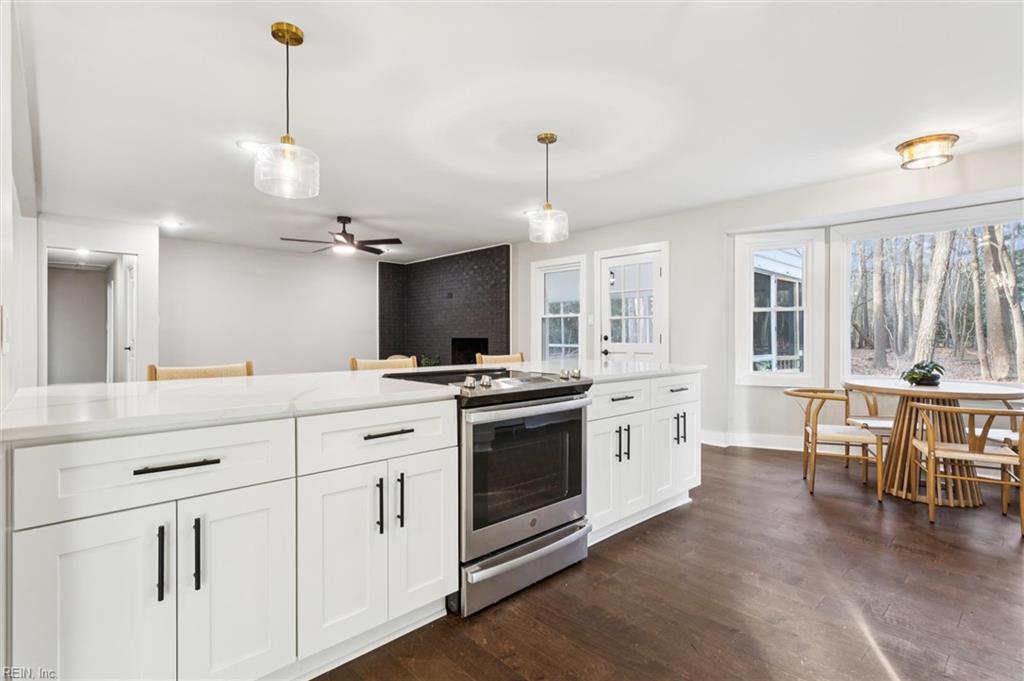 204 Weston Road Yorktown VA 23692