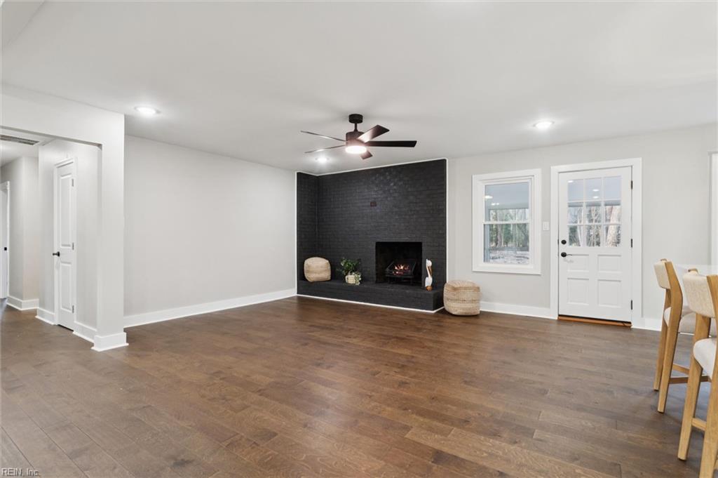 204 Weston Road Yorktown VA 23692