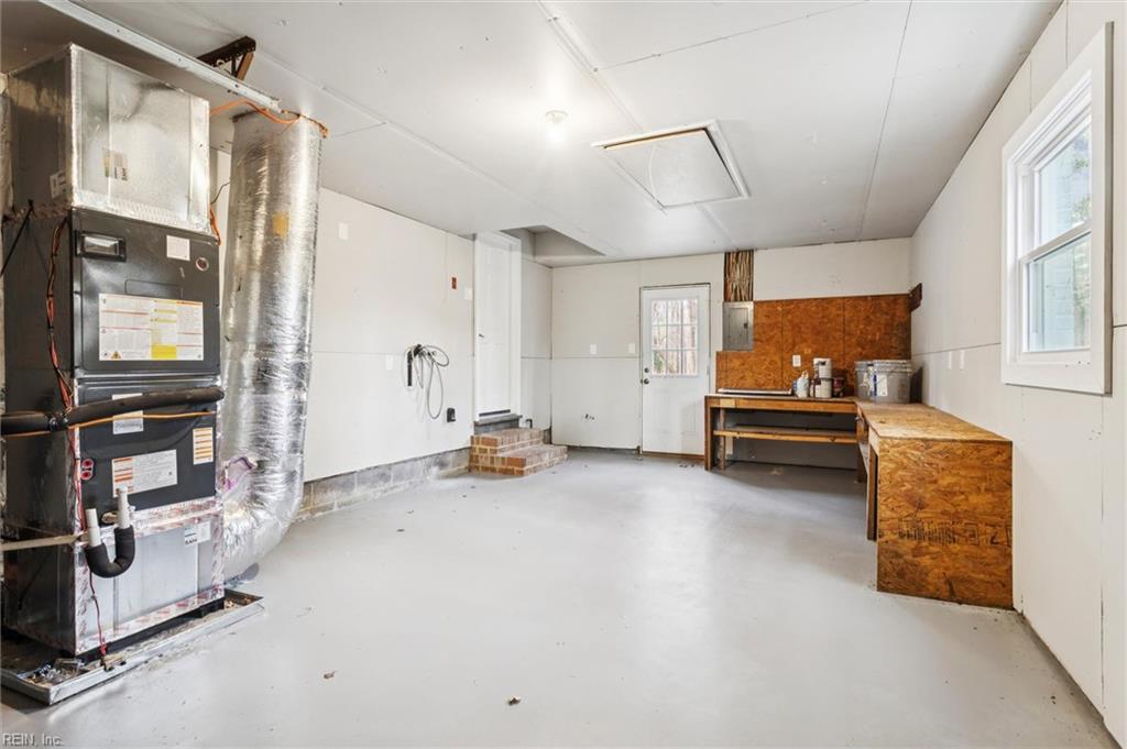 204 Weston Road Yorktown VA 23692