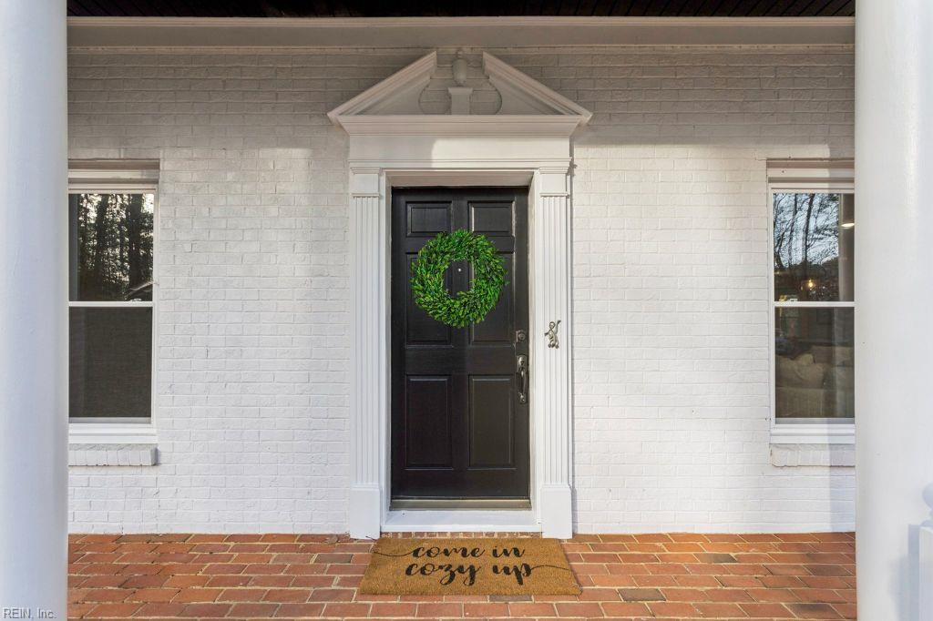 204 Weston Road Yorktown VA 23692