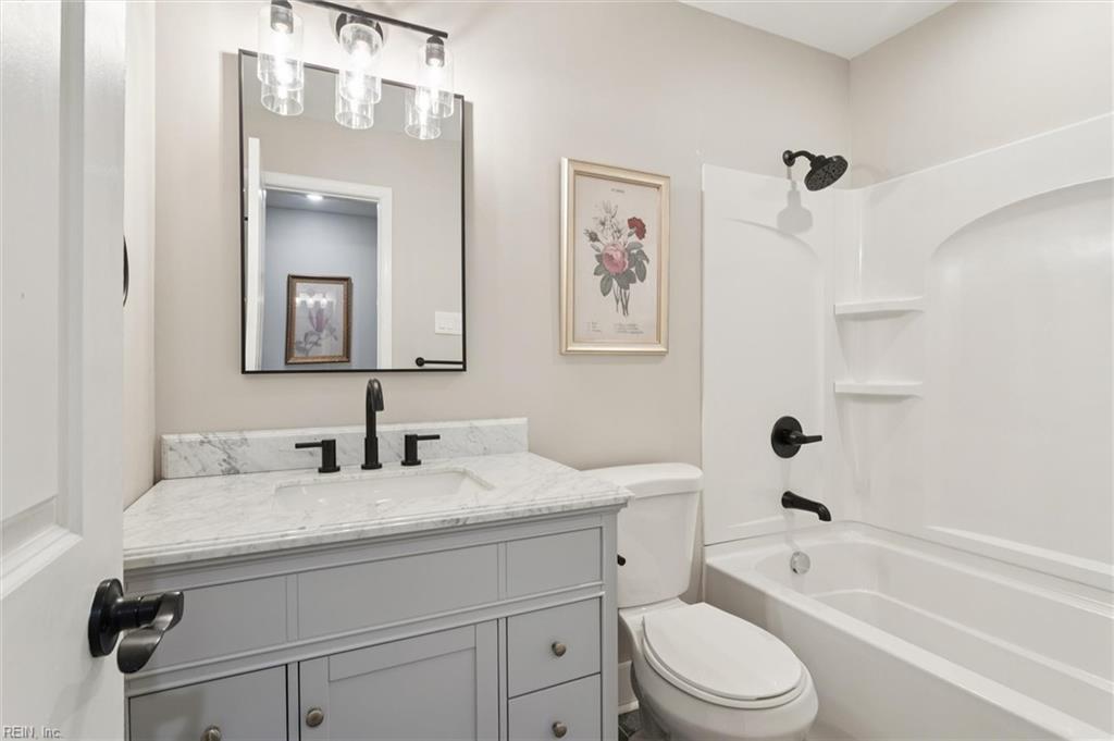 204 Weston Road Yorktown VA 23692