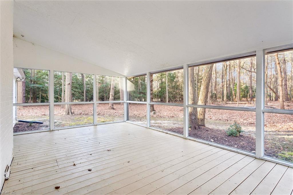 204 Weston Road Yorktown VA 23692