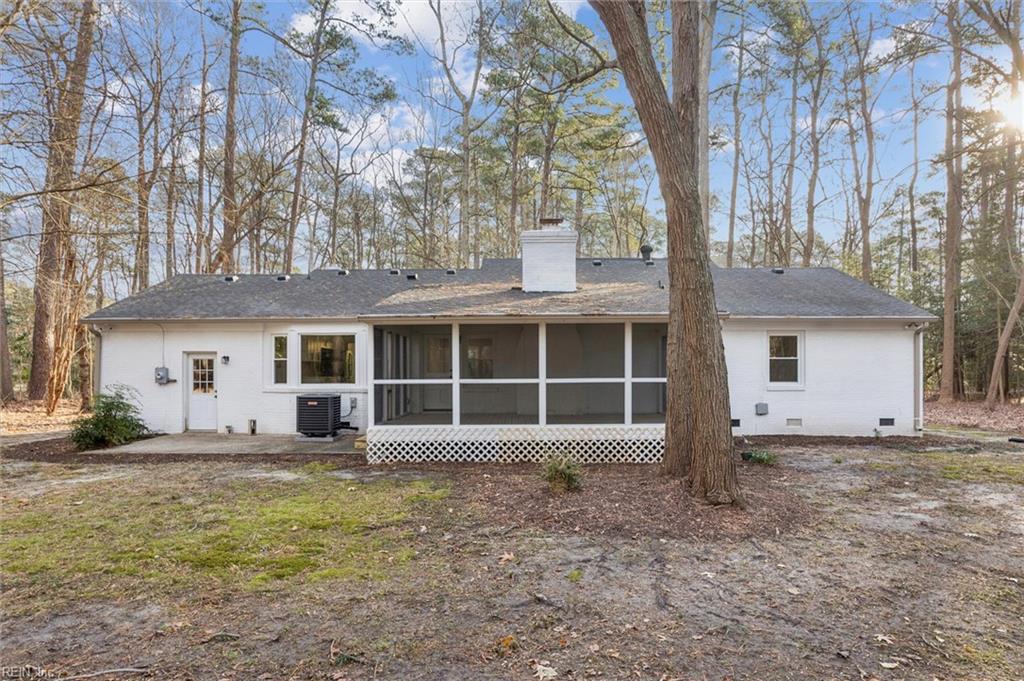 204 Weston Road Yorktown VA 23692