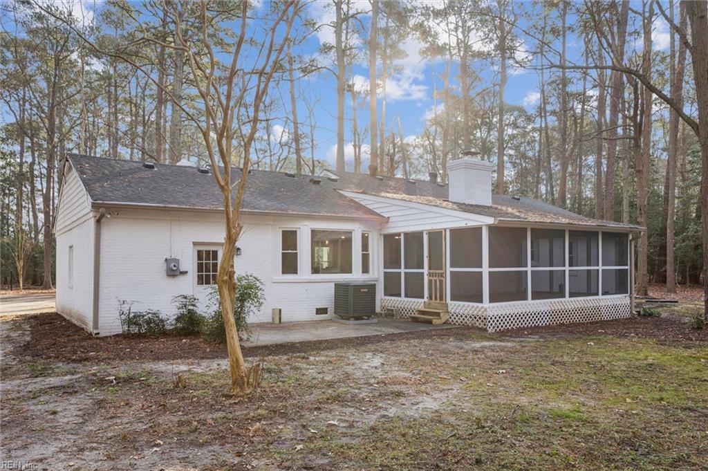 204 Weston Road Yorktown VA 23692