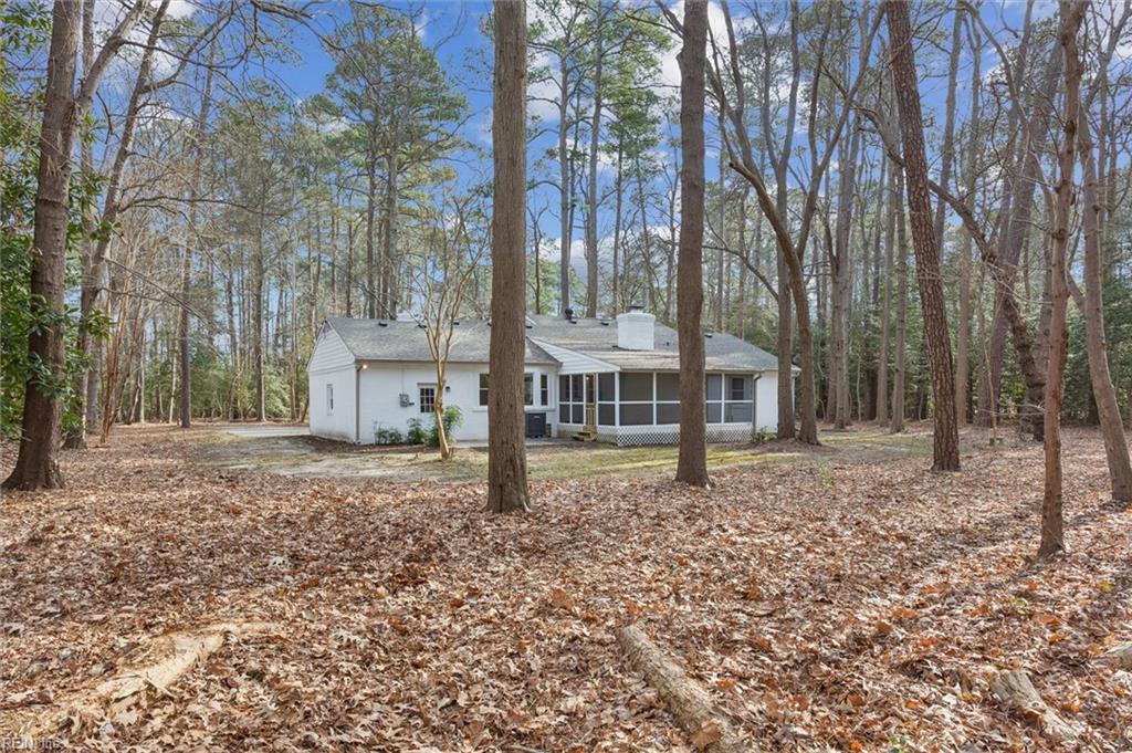 204 Weston Road Yorktown VA 23692